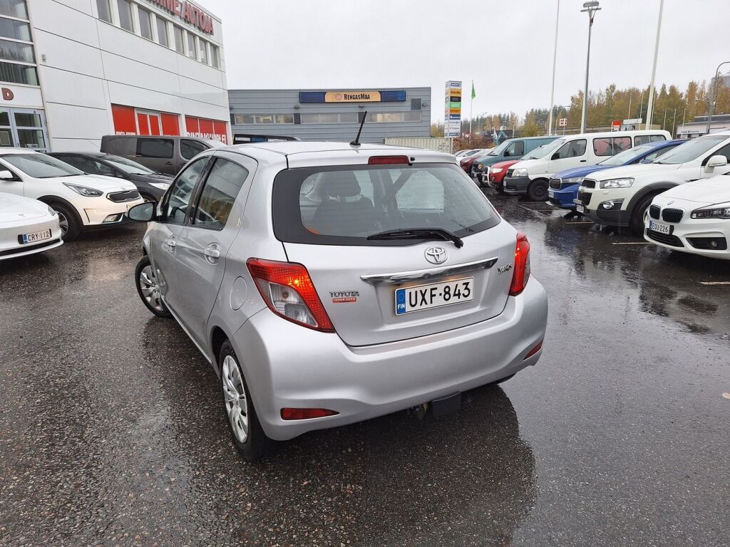 Toyota Yaris 2013 Hopea