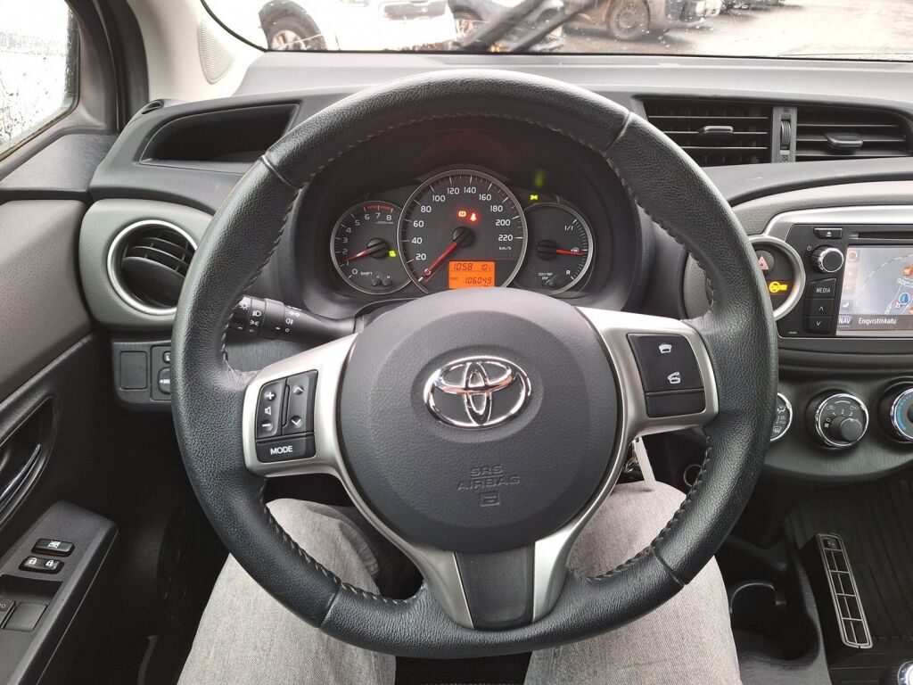 Toyota Yaris 2013 Hopea