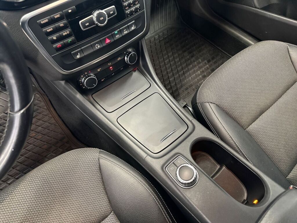 Mercedes-Benz CLA 2013 Harmaa