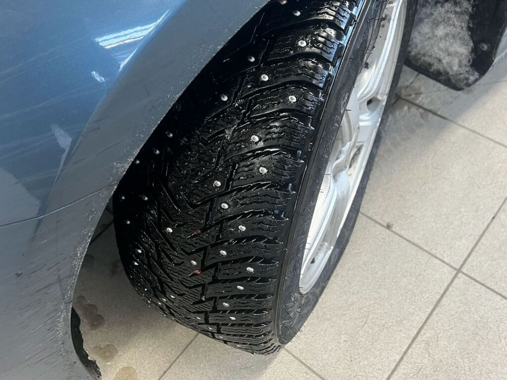 Volvo V40 2013 Sininen