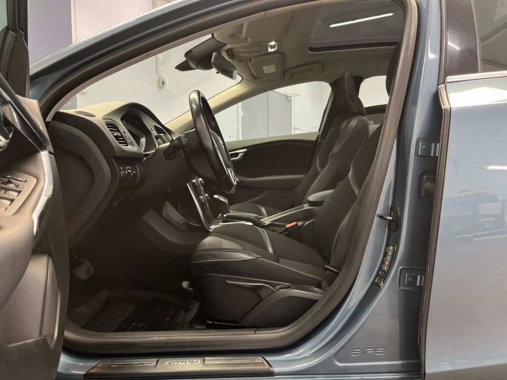 Volvo V40 2013 Sininen