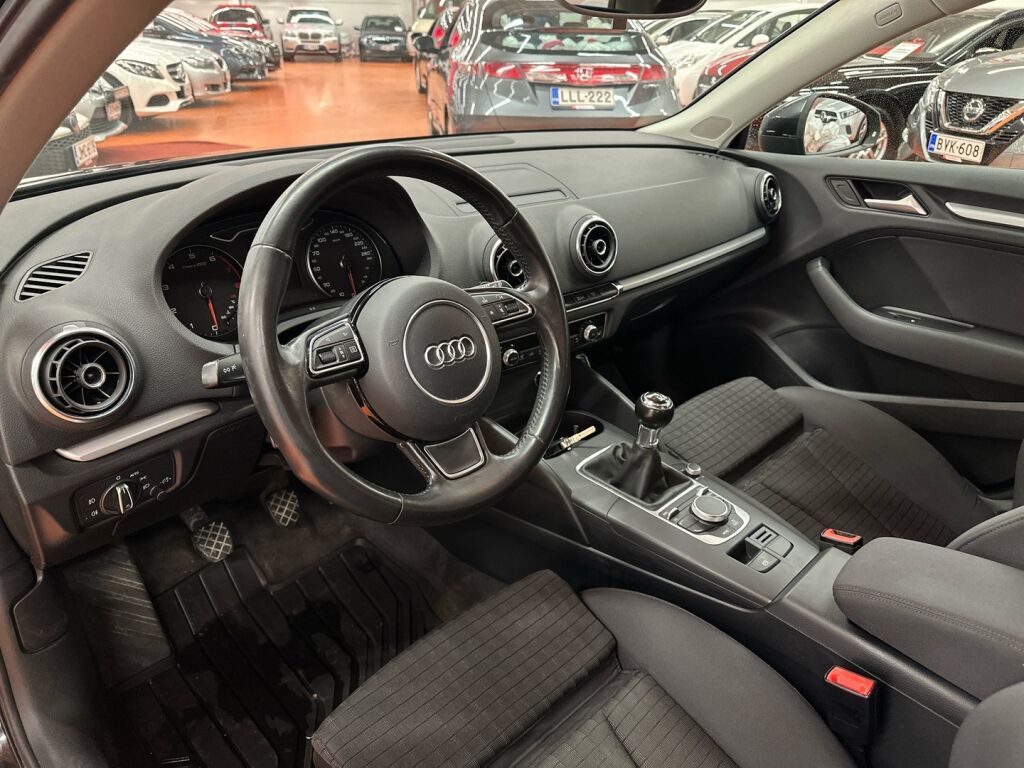 Audi A3 2013 Musta