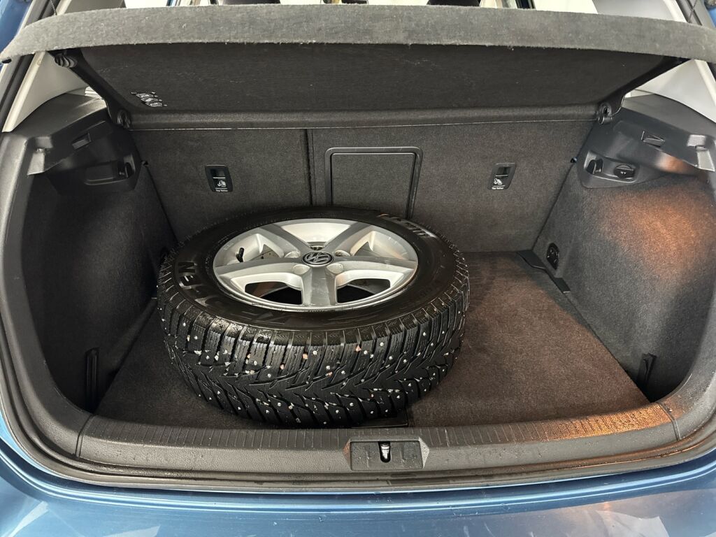 Volkswagen Golf 2013 Sininen