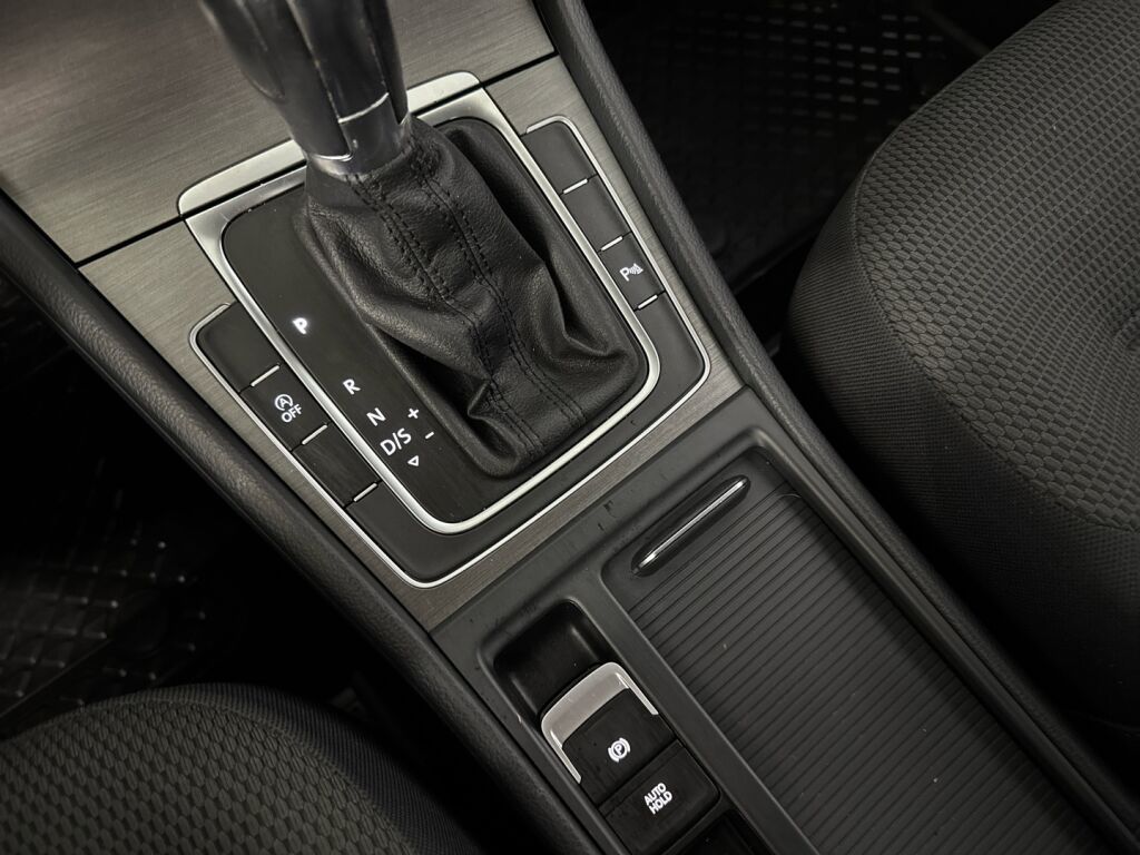 Volkswagen Golf 2013 Sininen