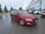 Volvo V70 2013 Punainen