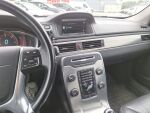 Volvo V70 2013 Punainen