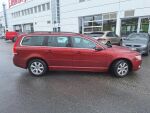 Volvo V70 2013 Punainen