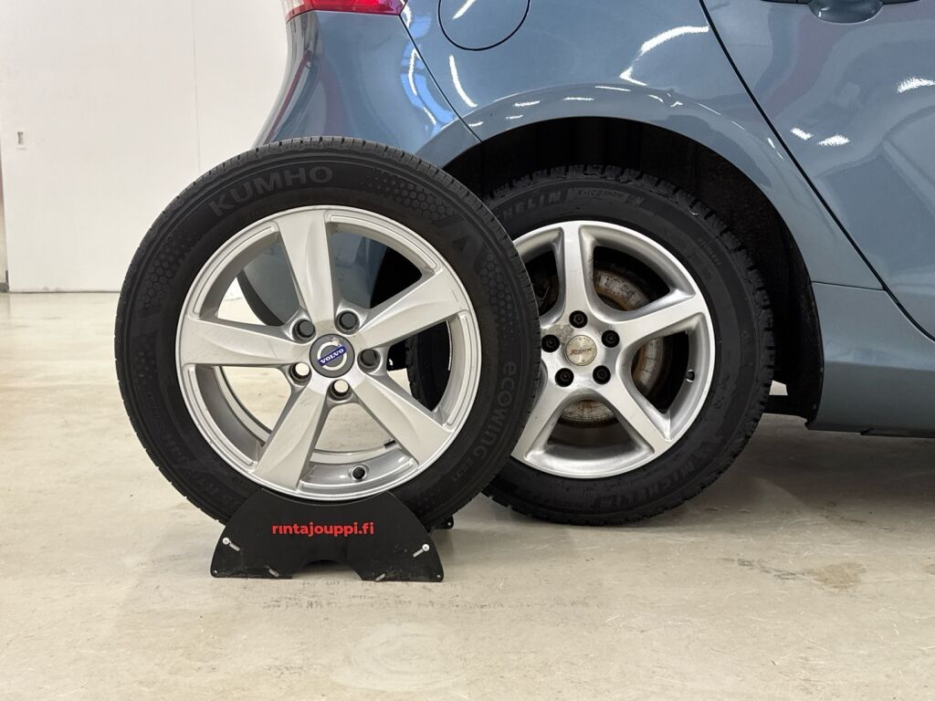 Volvo V40 2013 Sininen