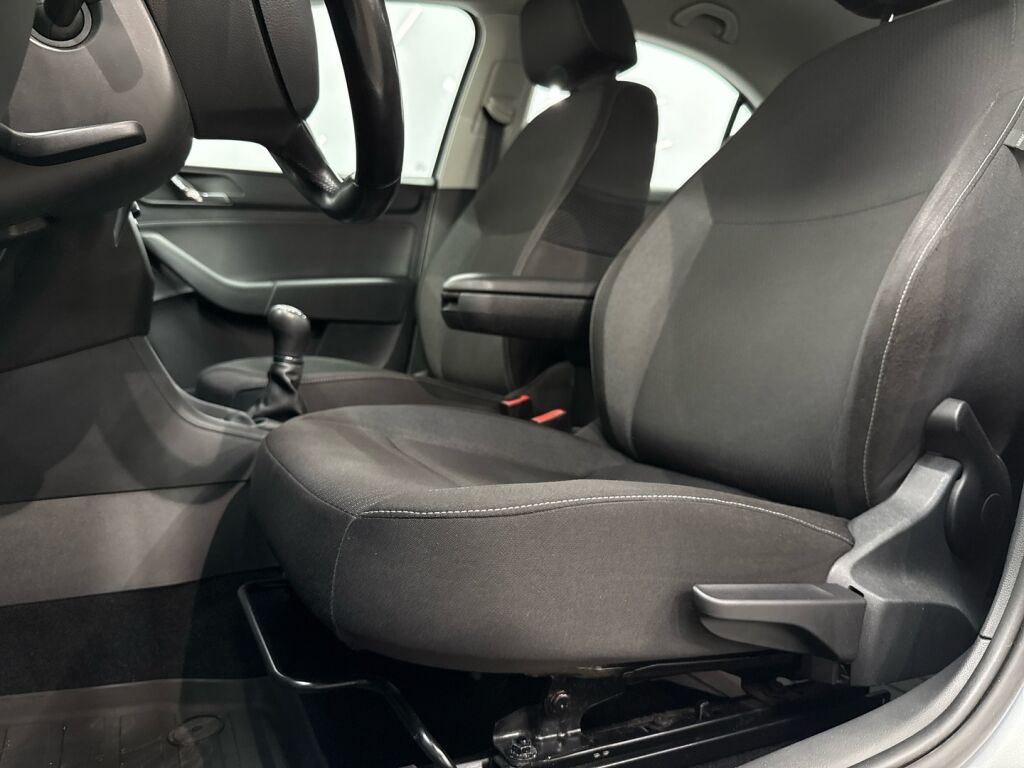 Skoda Rapid 2014 Hopea