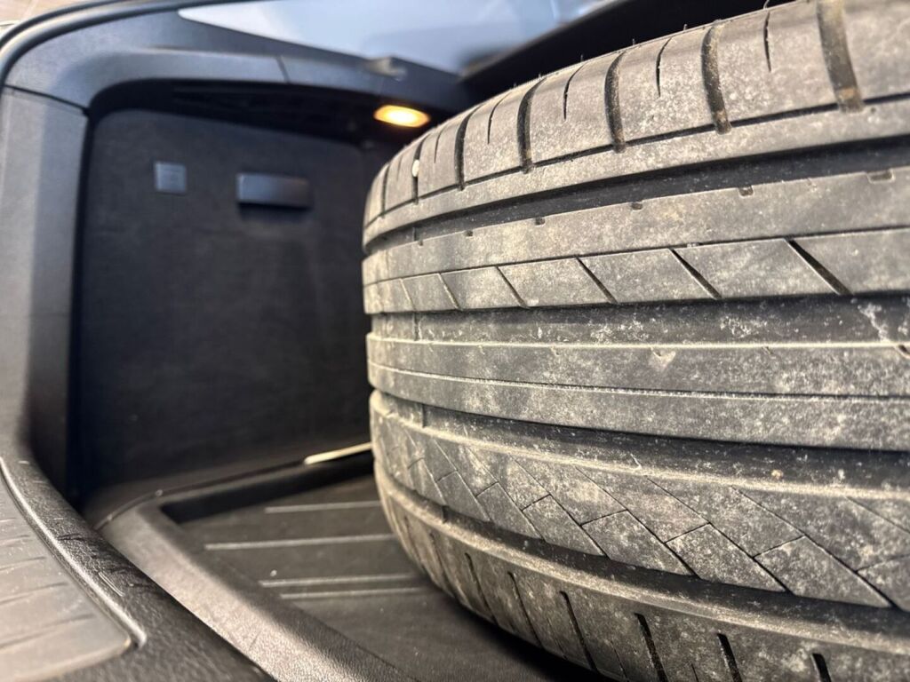 BMW 320 Gran Turismo 2014 Musta