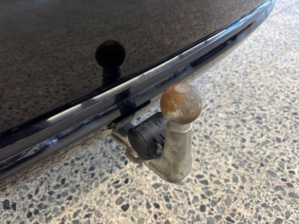 BMW 320 Gran Turismo 2014 Musta