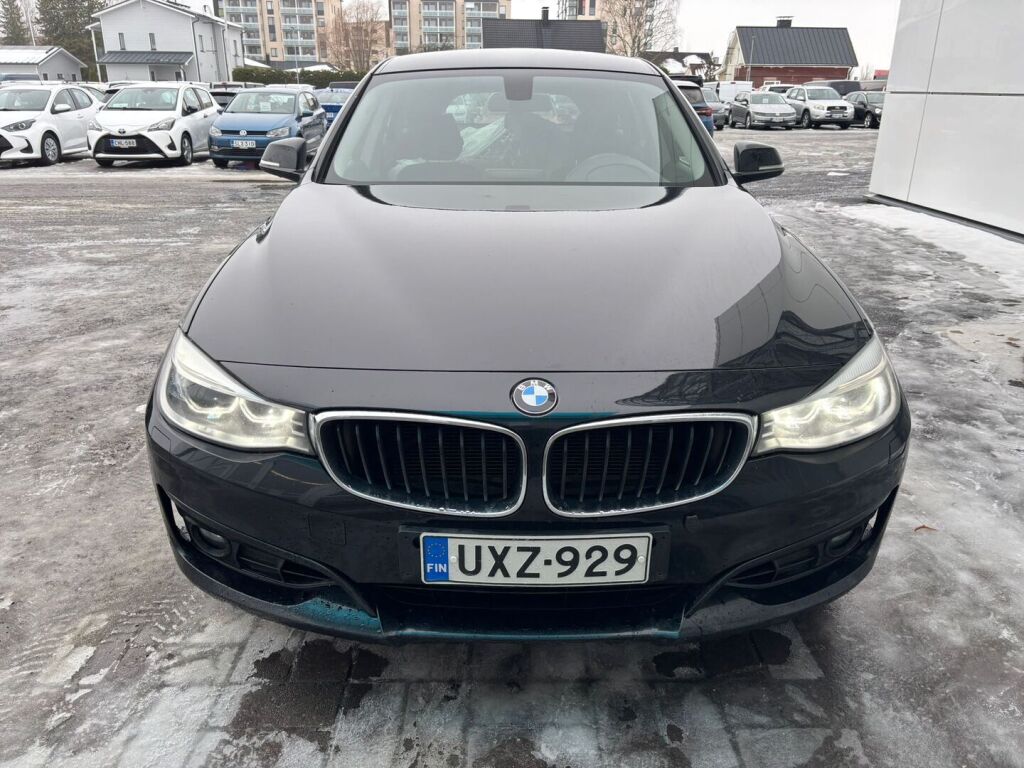 BMW 320 Gran Turismo 2014 Musta