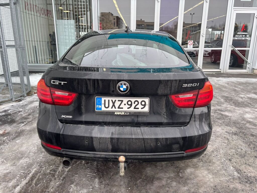 BMW 320 Gran Turismo 2014 Musta