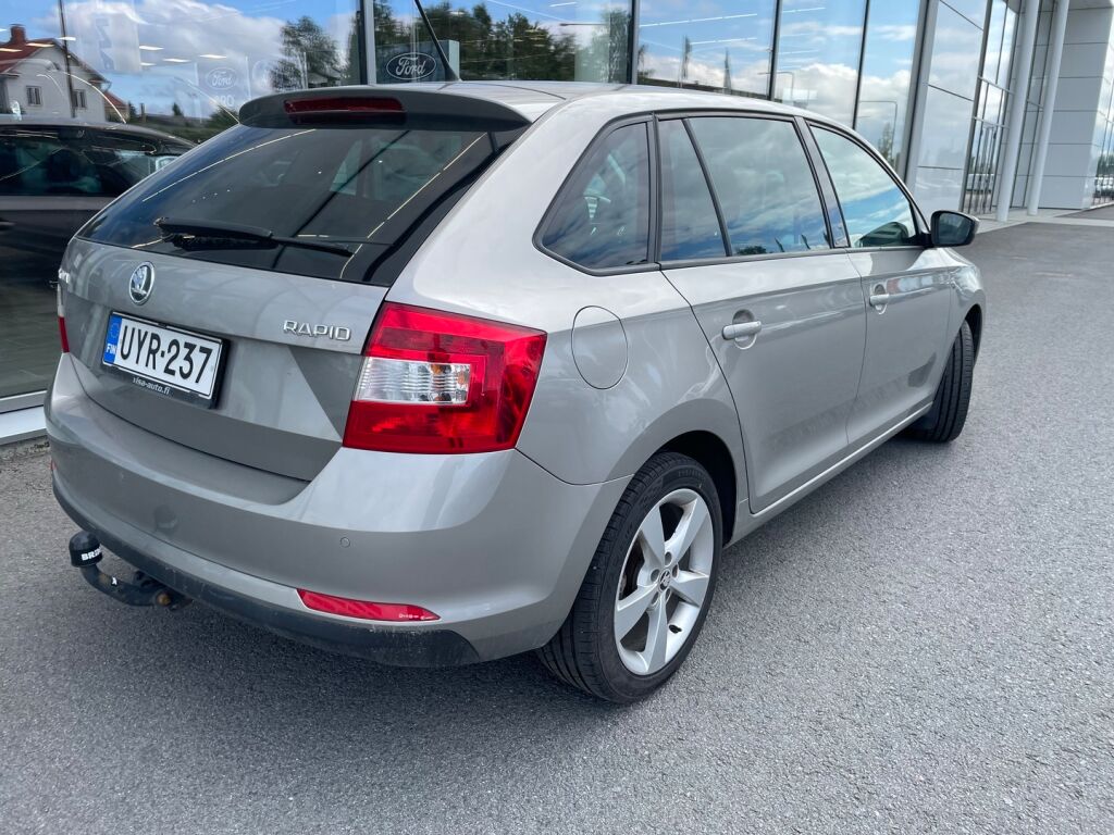 Skoda Rapid 2014 Ruskea (beige)