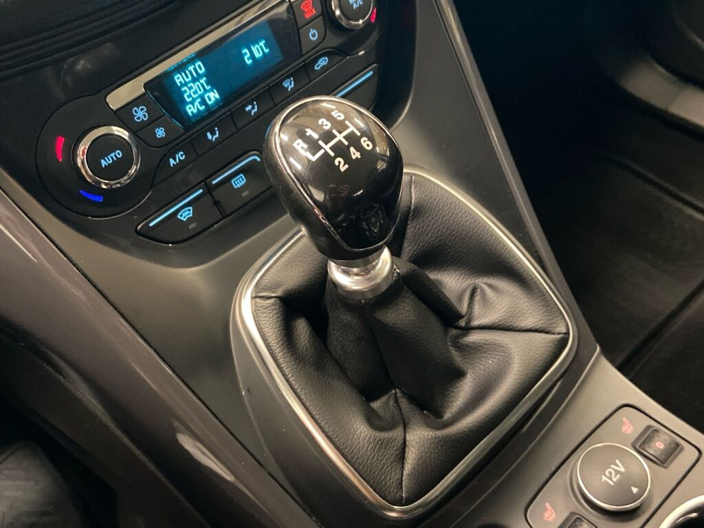 Ford Kuga 2014 Valkoinen