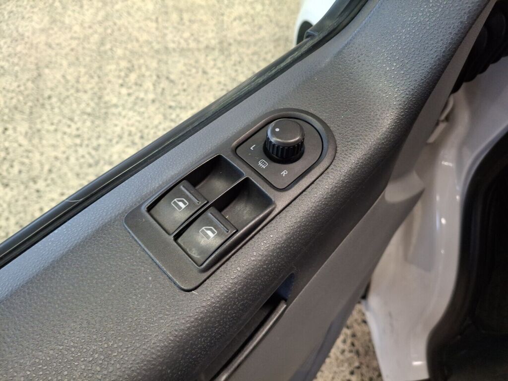 Volkswagen Transporter 2014 Valkoinen