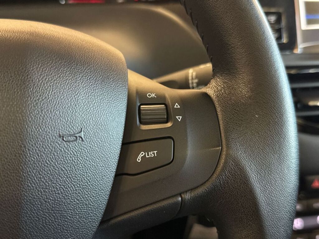 Peugeot 208 2014 Harmaa