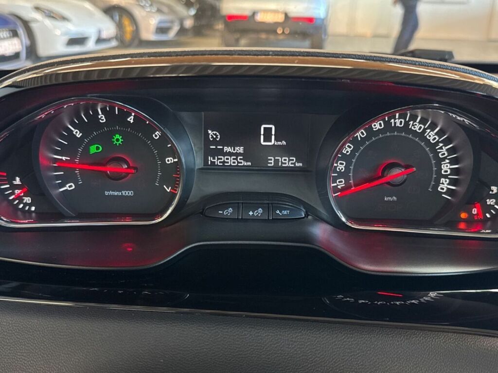 Peugeot 208 2014 Harmaa