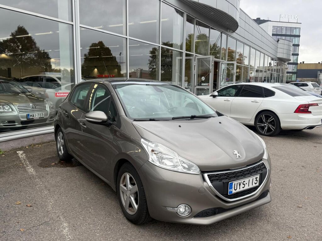 Peugeot 208 Active+ VTi 82 5-ov 2014, photo 2/10