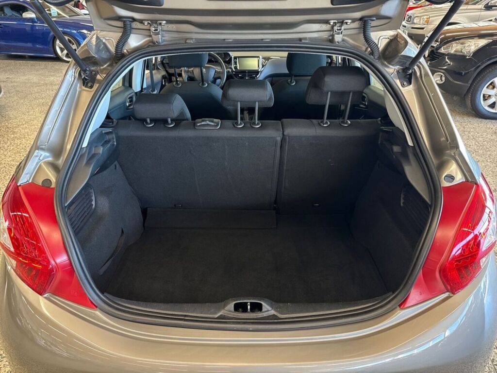 Peugeot 208 2014 Harmaa