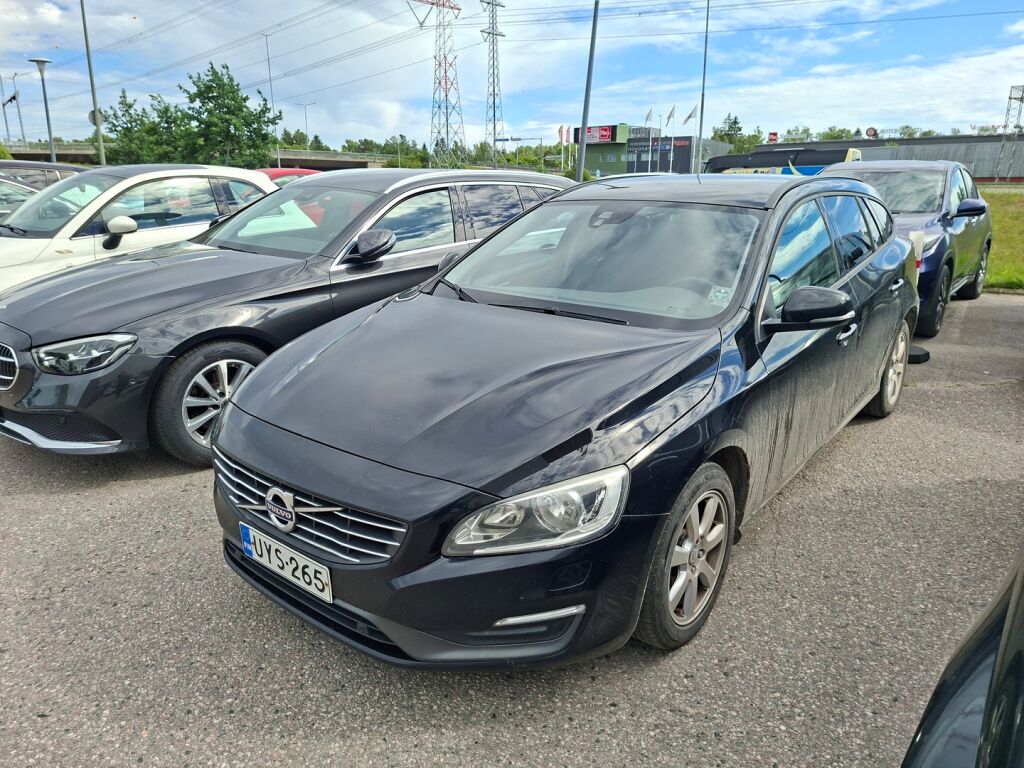 Volvo V60 2014 Musta