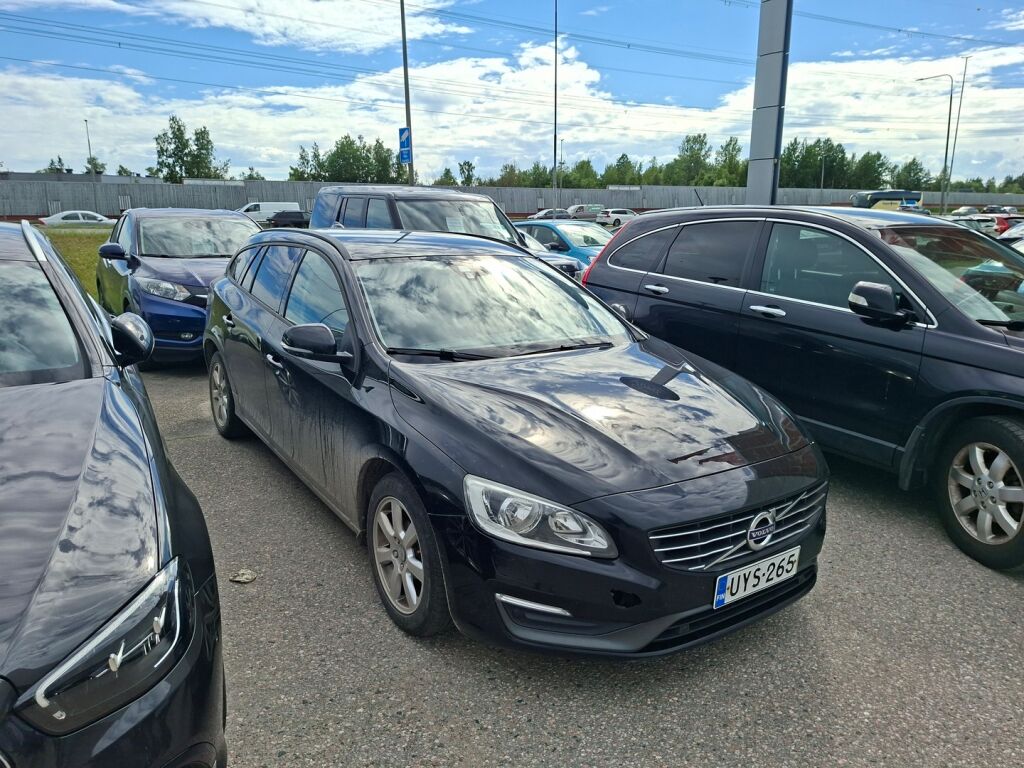 Volvo V60 2014 Musta