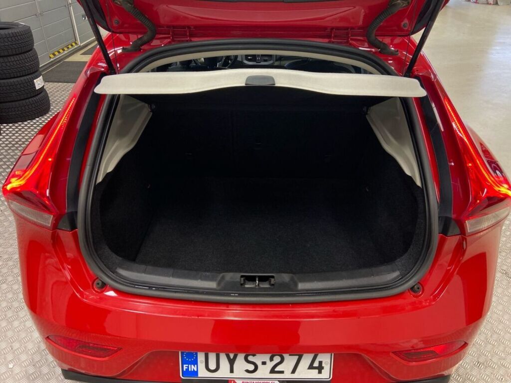 Volvo V40 2013 Punainen