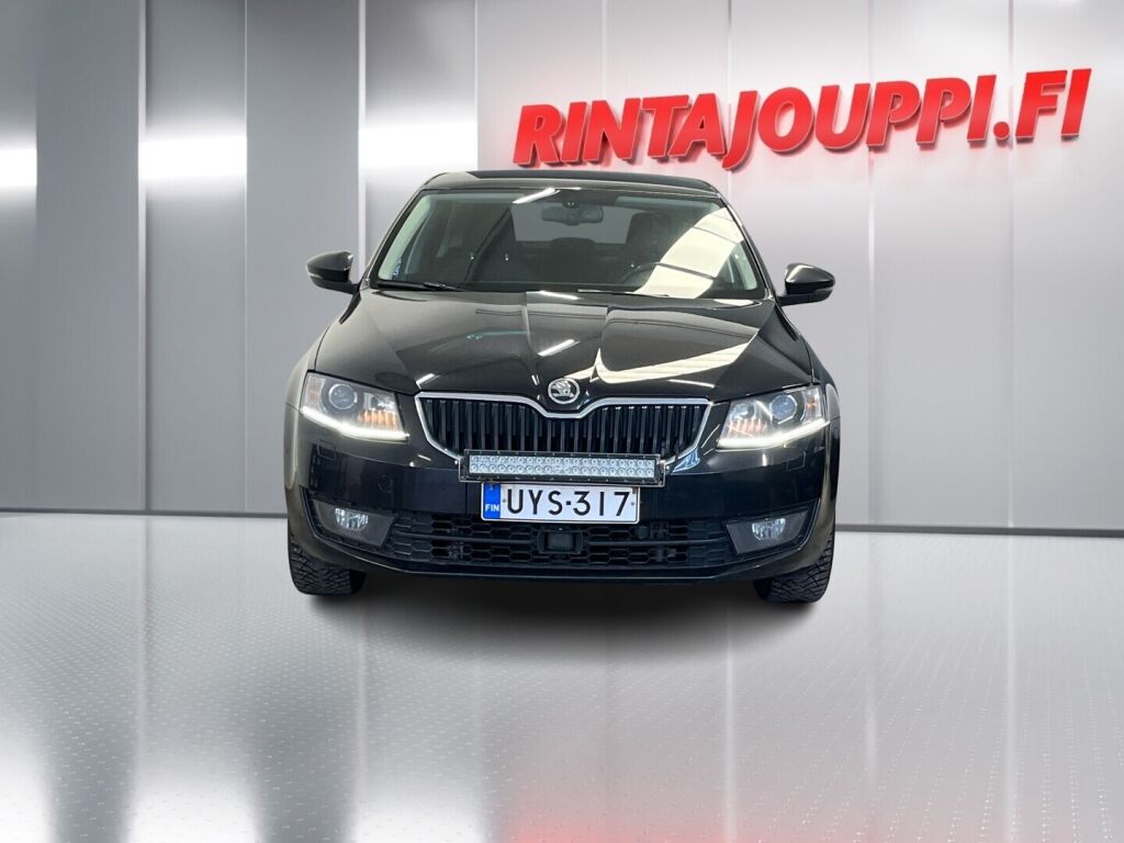 Skoda Octavia 2014 Musta