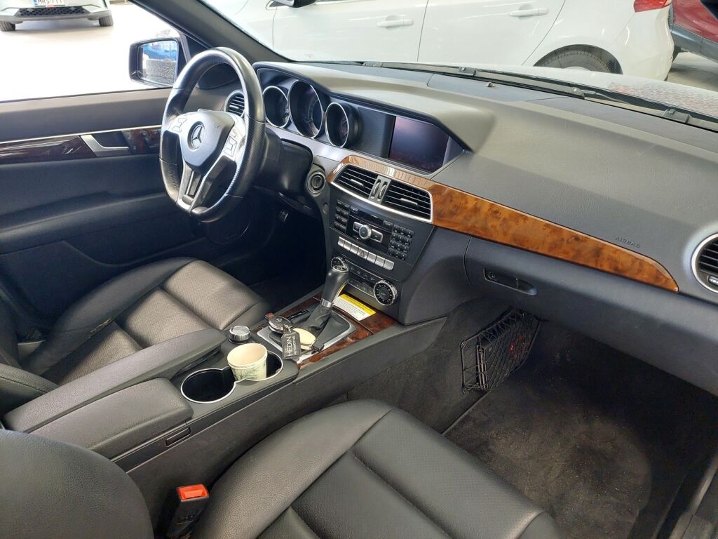Mercedes-Benz C 2013 Sininen