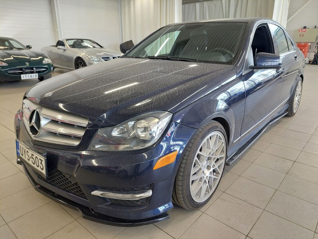 Mercedes-Benz C 2013 Sininen