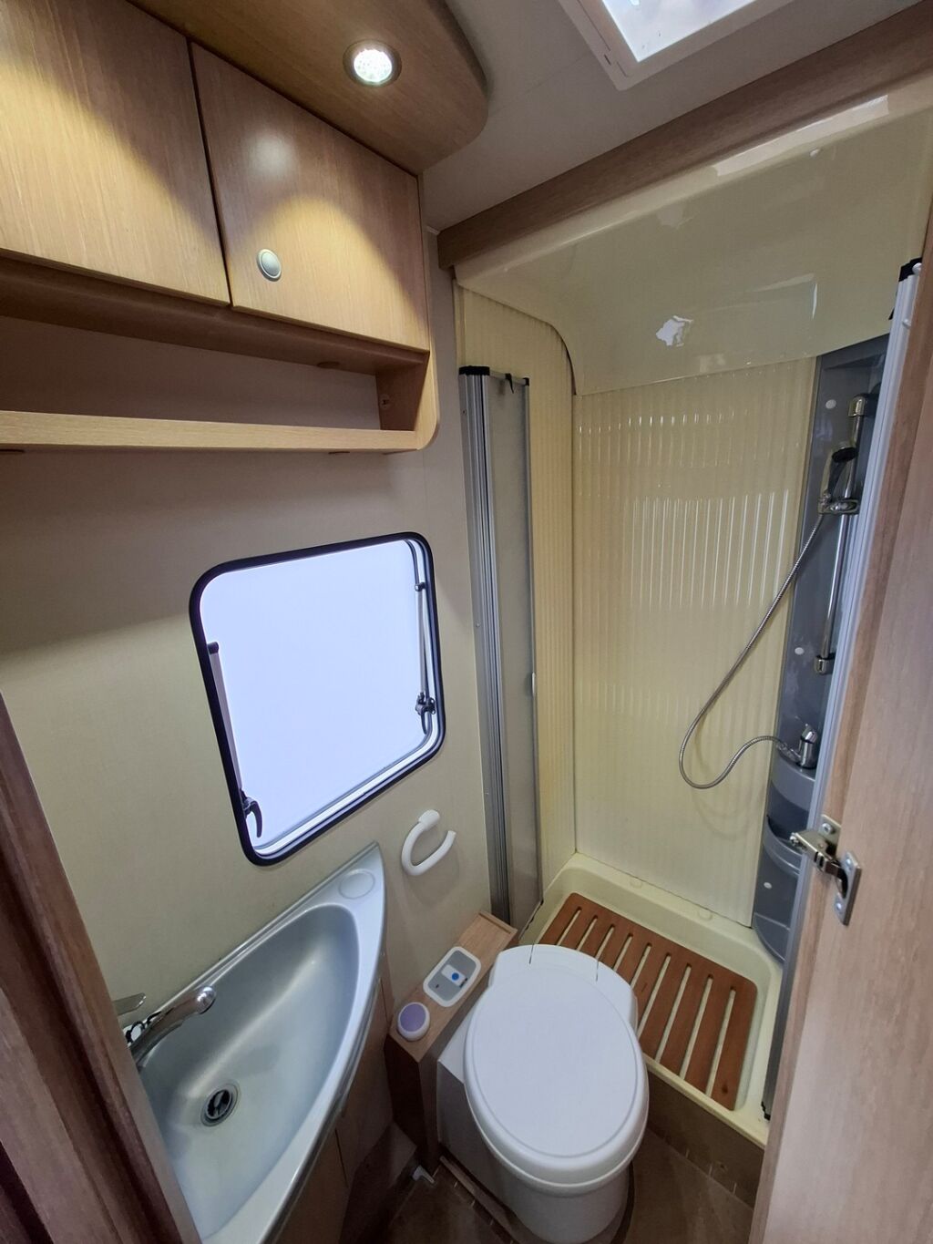 Sunlight T 64 2014 Valkoinen