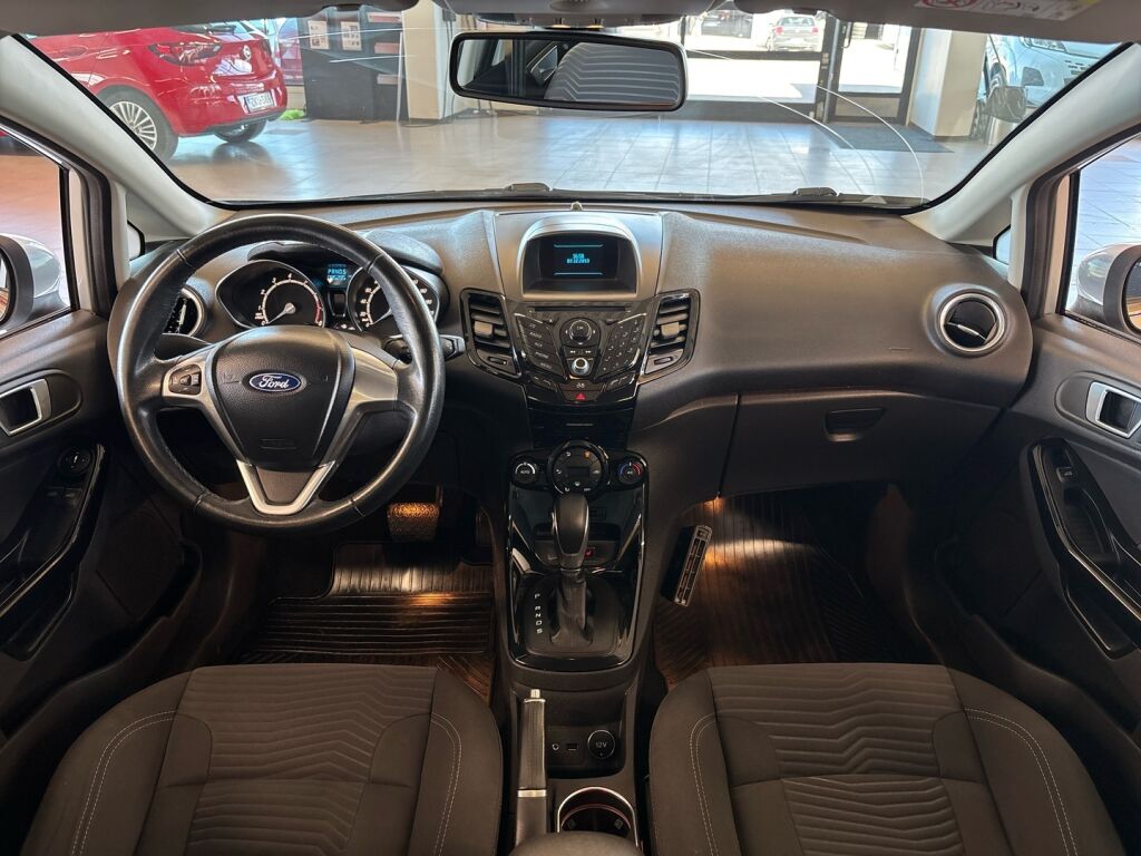 Ford Fiesta 2013 Harmaa