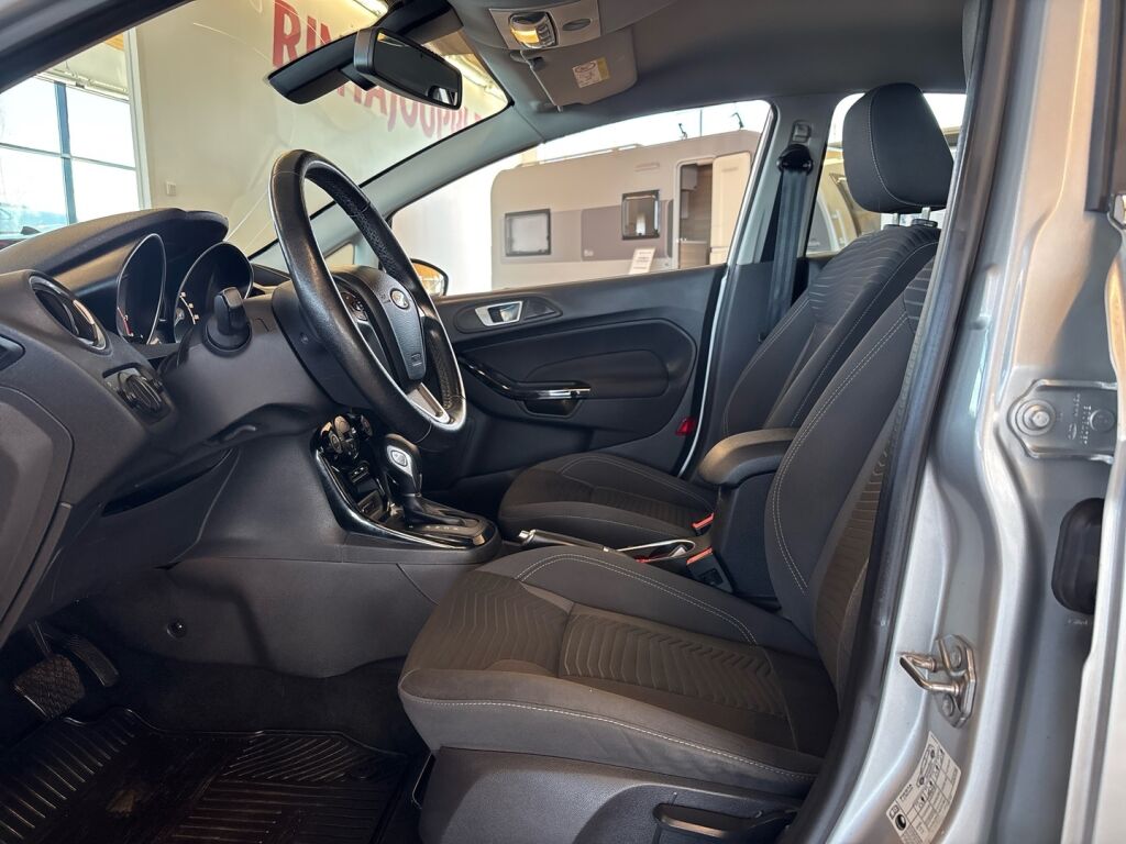 Ford Fiesta 2013 Harmaa