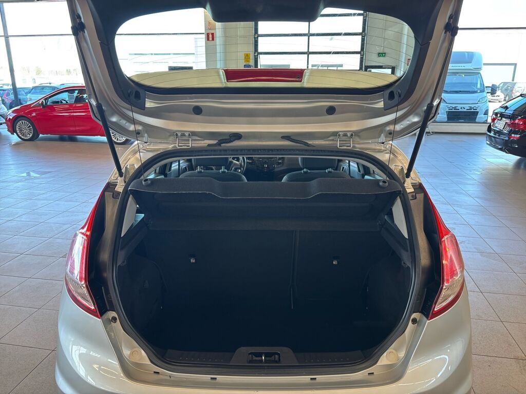 Ford Fiesta 2013 Harmaa