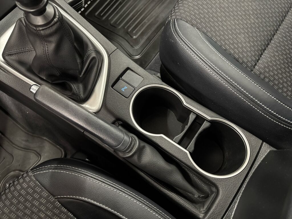 Toyota Corolla 2014 Punainen