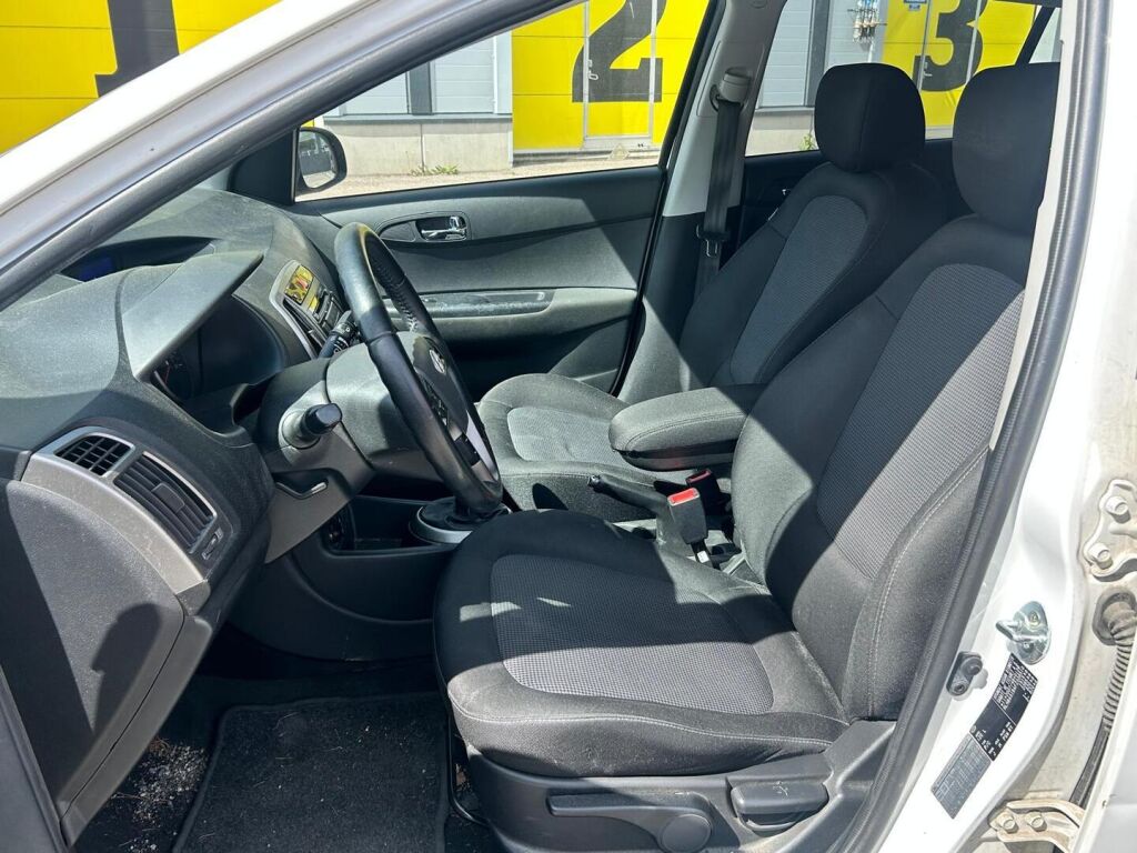 Hyundai i20 5d 2014 Valkoinen