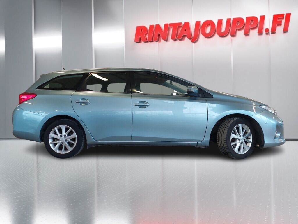 Toyota Auris 2014 Sininen
