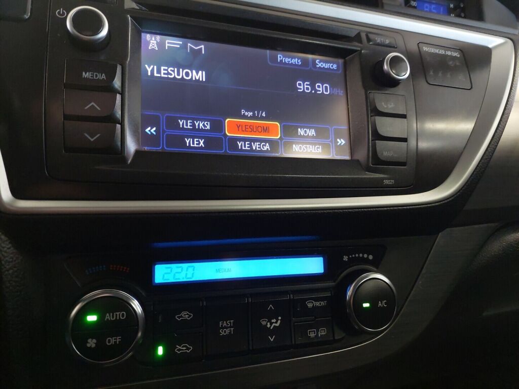 Toyota Auris 2014 Sininen