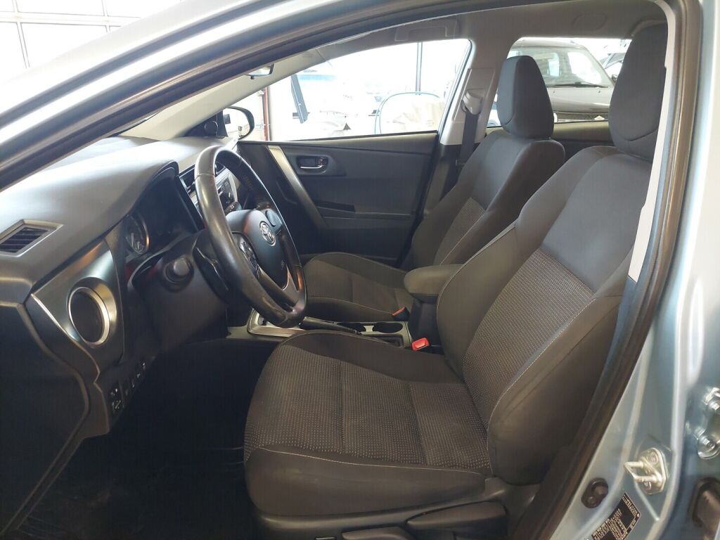 Toyota Auris 2014 Sininen