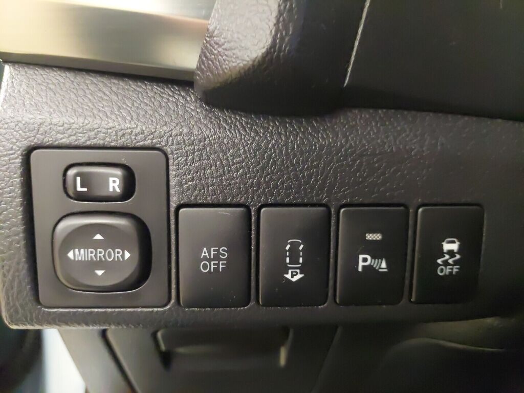 Toyota Auris 2014 Sininen