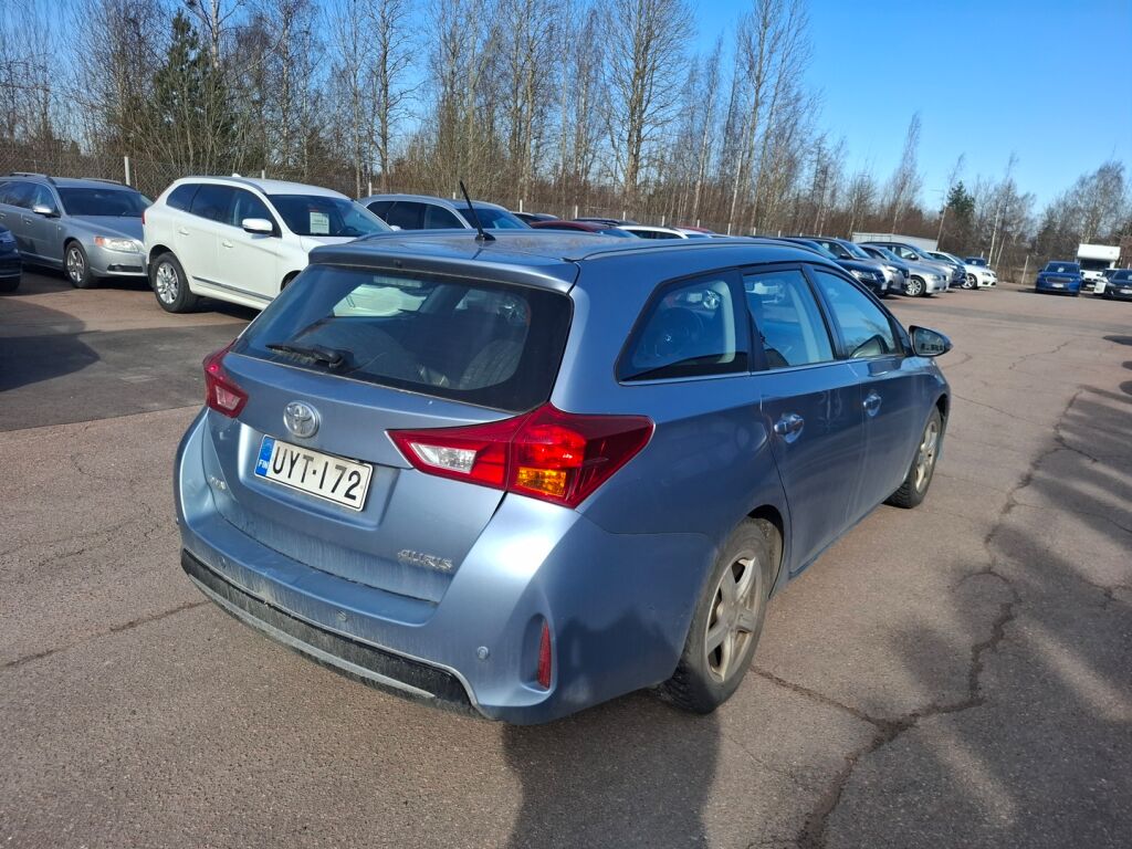Toyota Auris 2014 Sininen