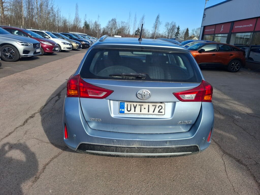 Toyota Auris 2014 Sininen