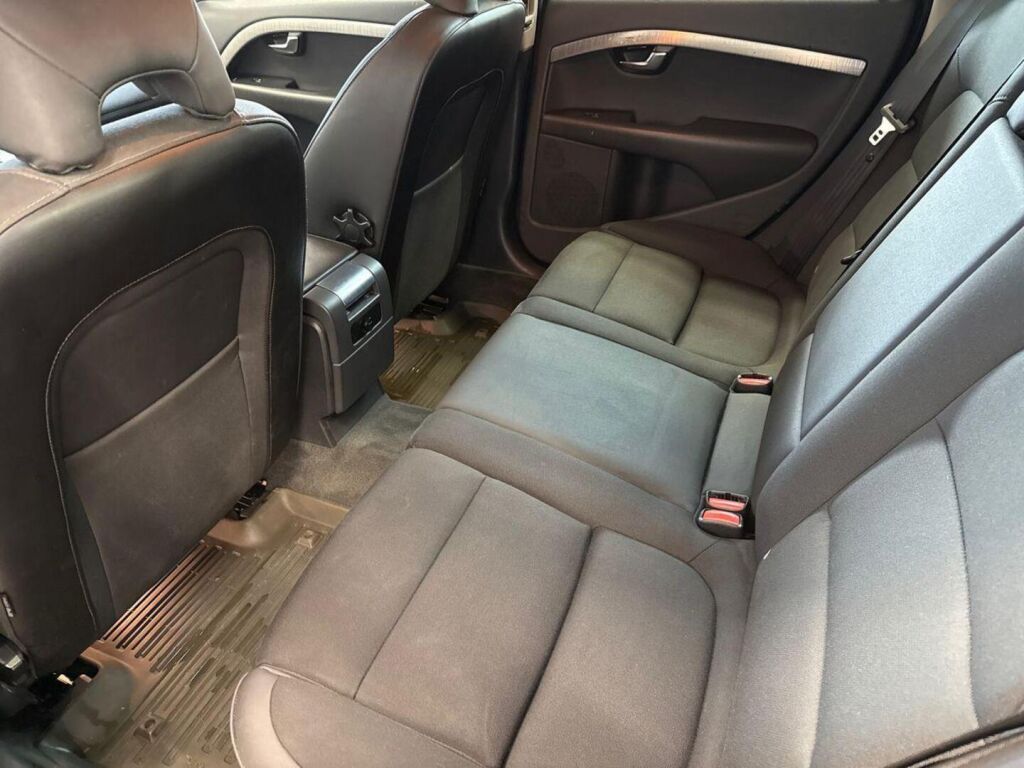 Volvo XC70 2013 Valkoinen