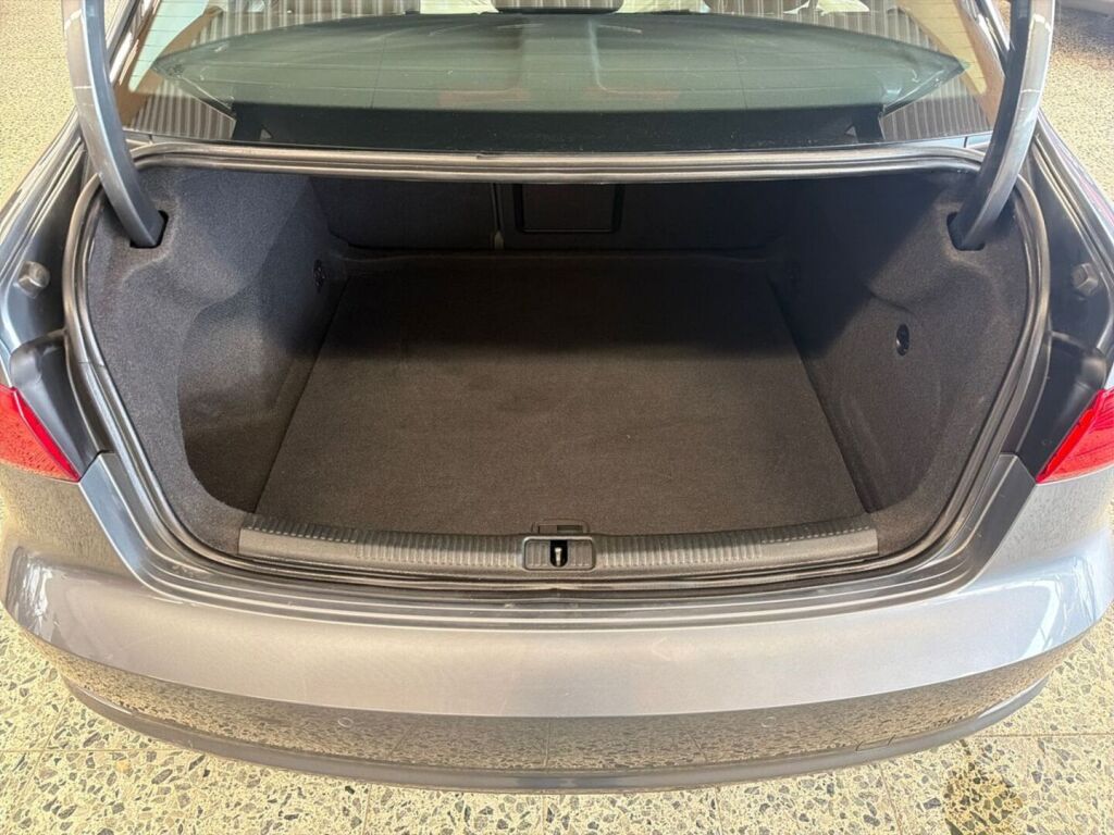 Audi A3 2014 Harmaa