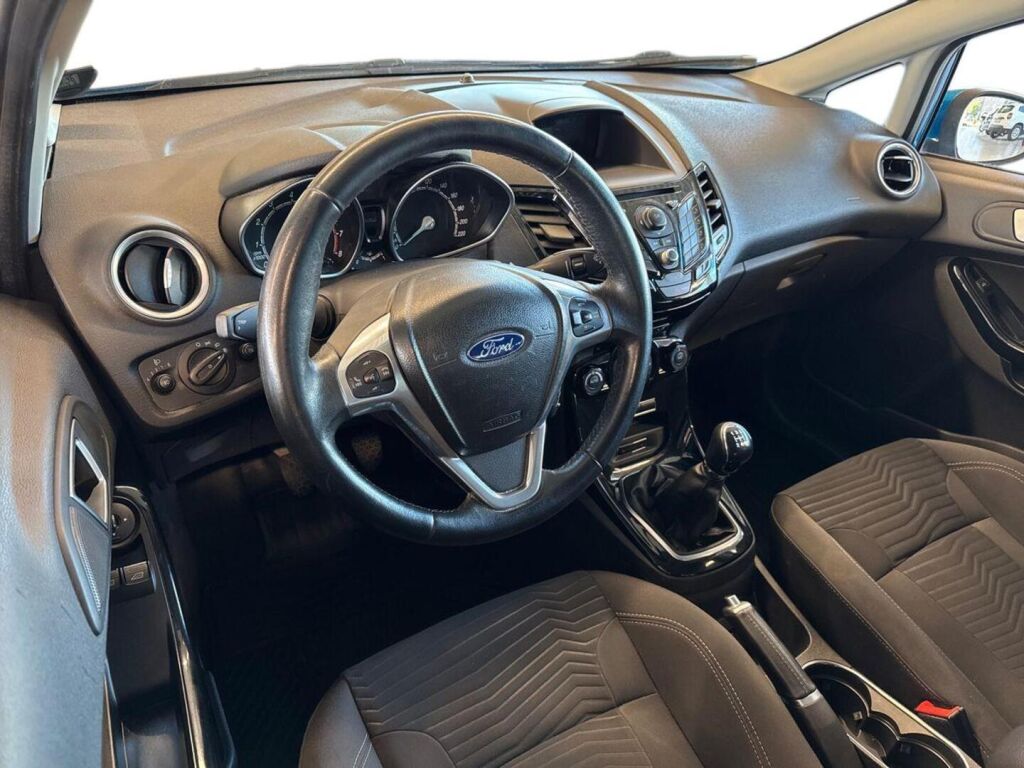 Ford Fiesta 2014 Sininen