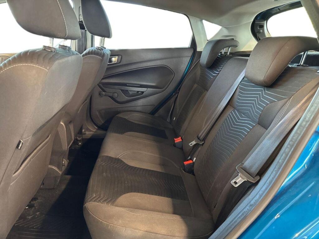 Ford Fiesta 2014 Sininen