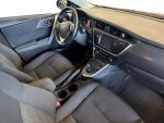 Toyota Auris 2014 Punainen