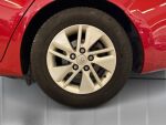 Toyota Auris 2014 Punainen