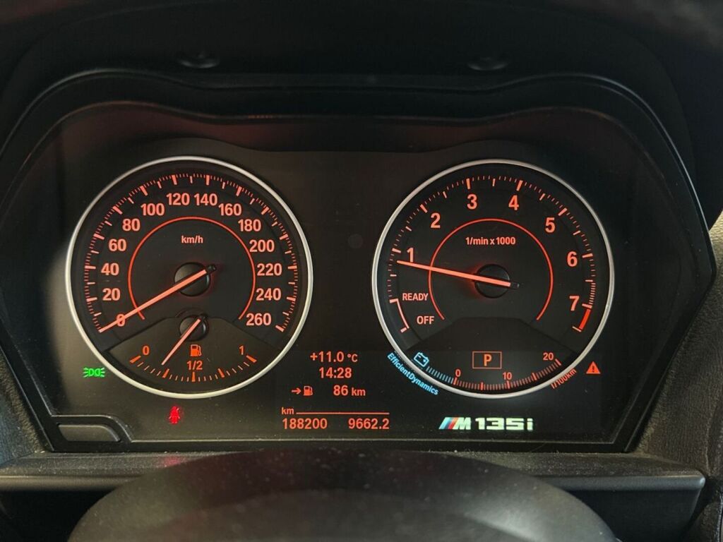 BMW M135I 2014 Musta