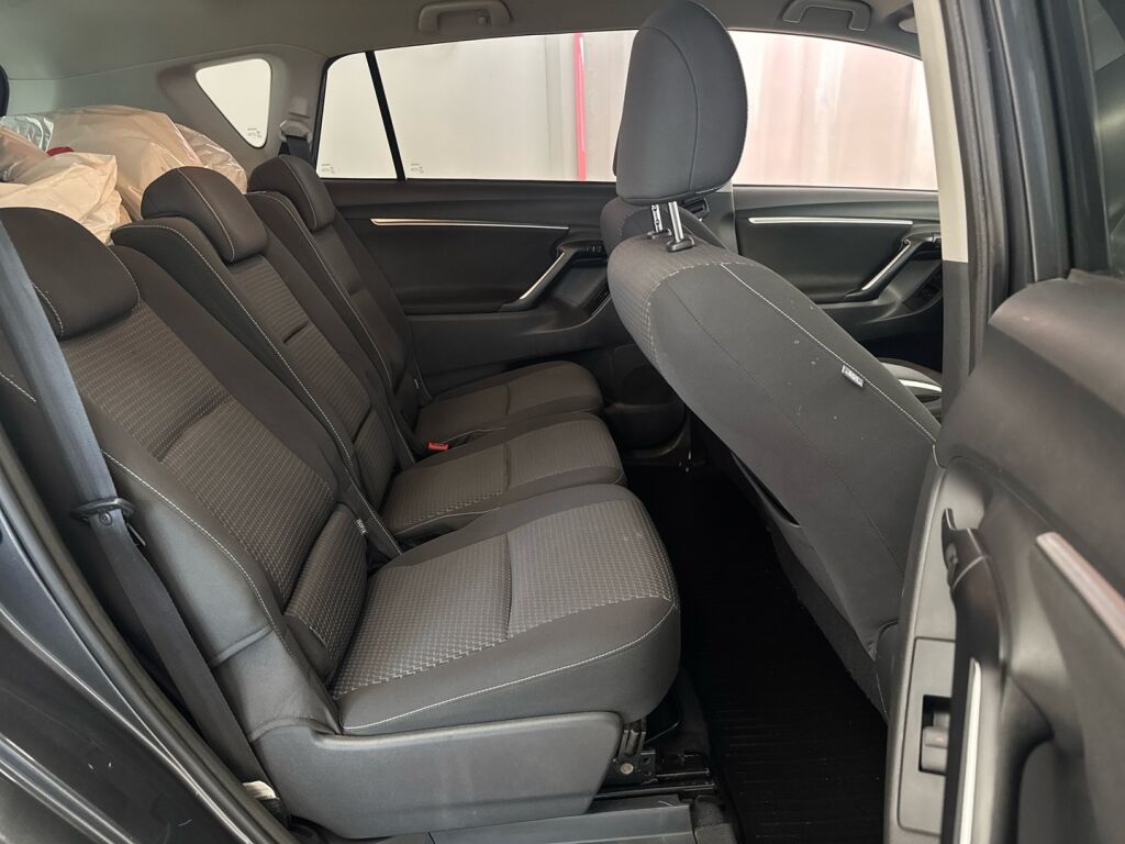 Toyota Verso 2014 Harmaa